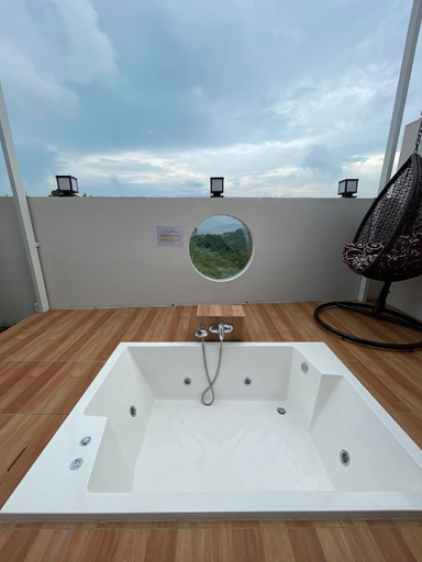Others 2, Villa With Jacuzzi, Damar Ningrum 4, Bandung