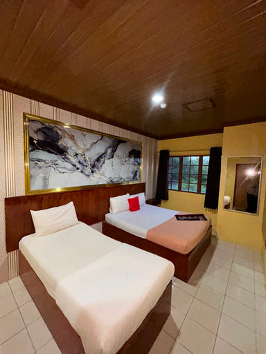 Bedroom 2, Fifteen Avenue Inn by Stayzy, Kota Bharu