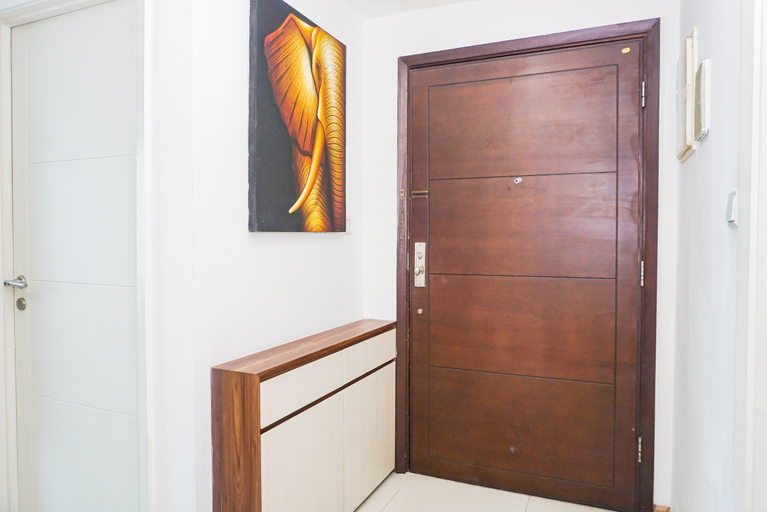 Others 2, Chic and Cozy 1BR at Apartment Casa Grande By Travelio, Jakarta Selatan