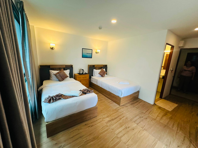 Bedroom 5, N & B Home Hotel, Wattana