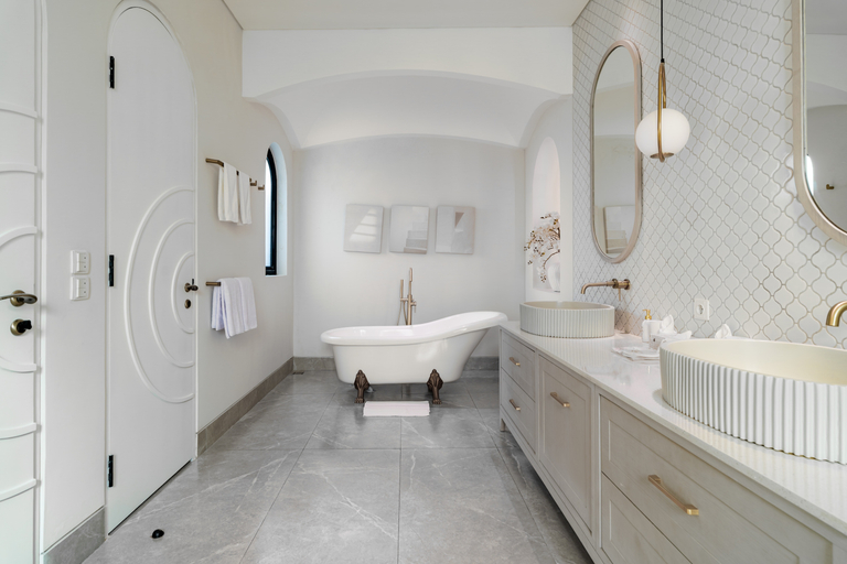 Bathroom 3, 5 Bedrooms Luxury Villa Casa Contenta Canggu, Badung