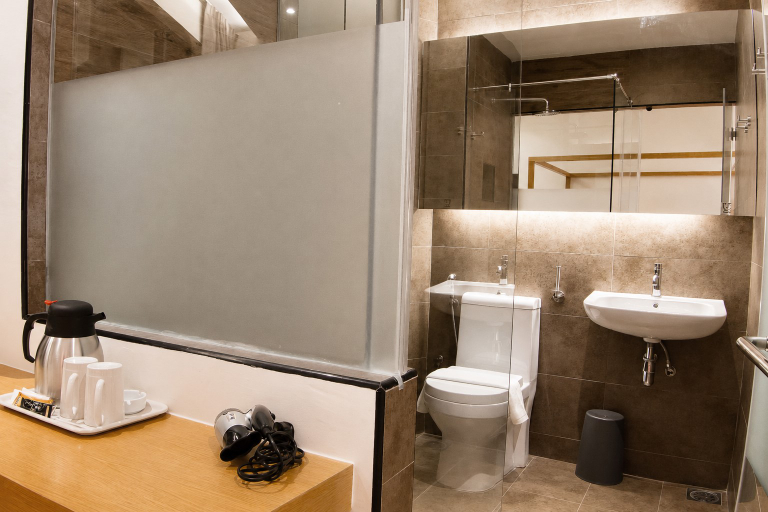 Bathroom 5, Mood Hotel, Johor Bahru