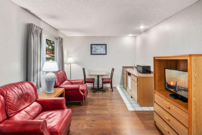 Others 5, Inn at Lake Washington By OYO I-405, King