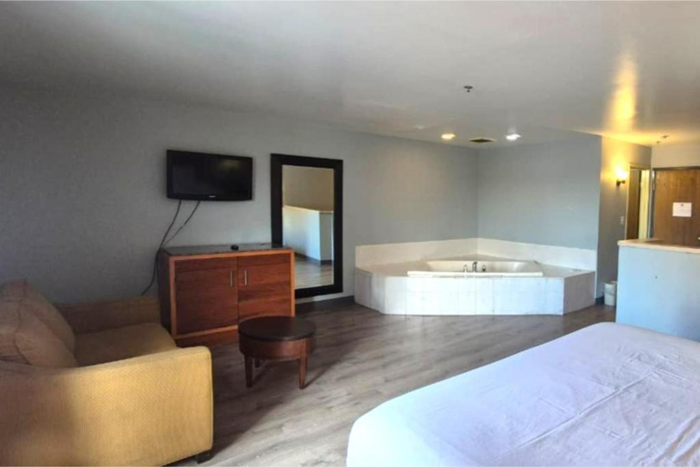 Bedroom 5, Kings Inn By OYO Calumet Park I-57, Cook
