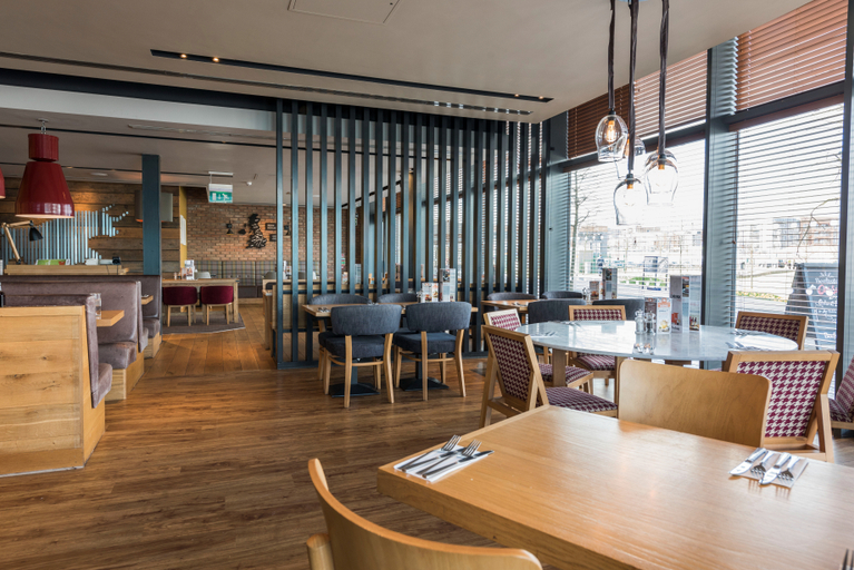 Food & Drinks 4, Premier Inn Birmingham Longbridge, Birmingham