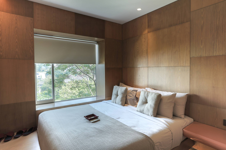 Others 3, Plaats Hotel, Bandung