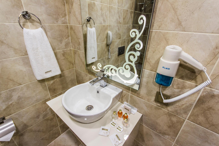 Bathroom 5, Taksim Cihangir Fidan Residence, Beyoğlu