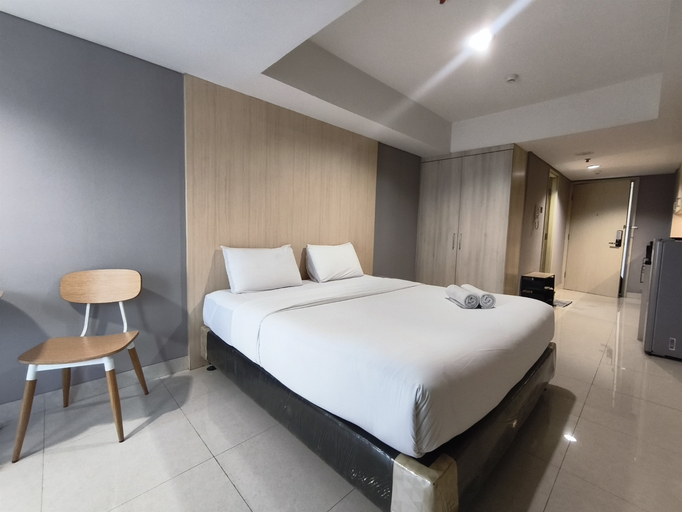 Bedroom 3, Well Appointed Studio at Apartment The Pinnacle By Travelio, Semarang
