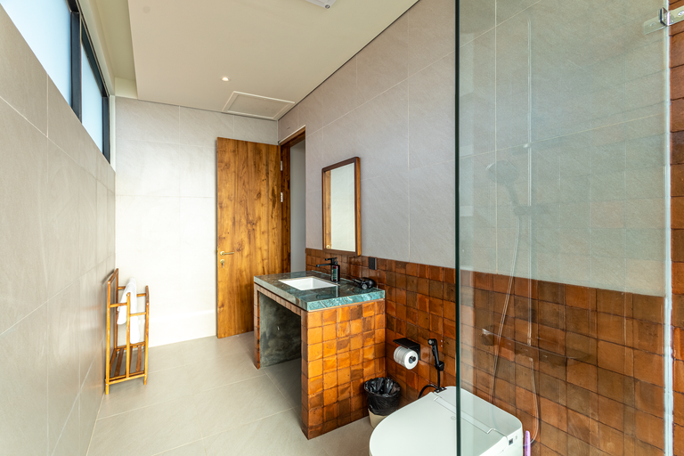 Bathroom 2, Villa Mahakarta, Badung