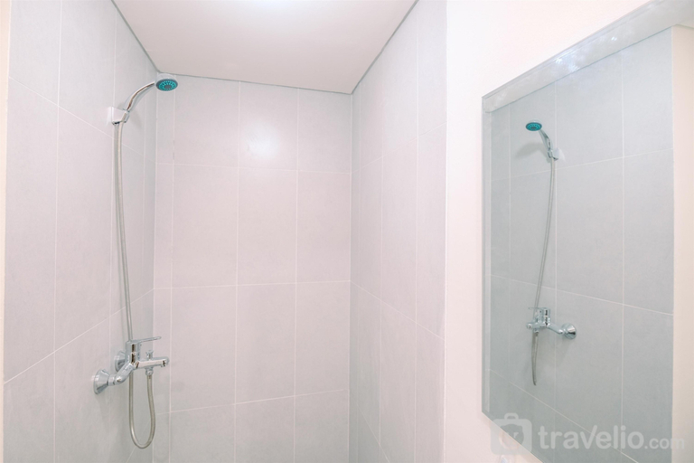 Bathroom 2, Comfy and Nice Studio at Royal Sentul Park Apartment By Travelio, Bogor