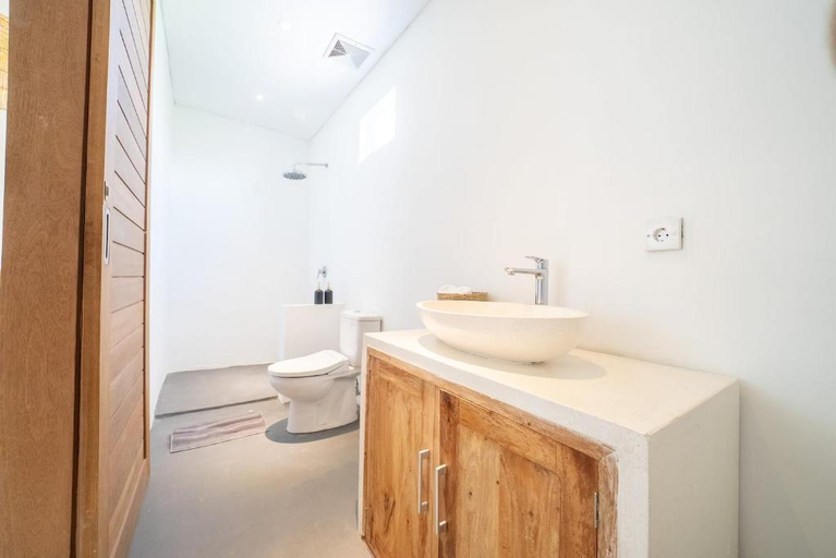 Bathroom 2, Amie Villa by Tasvan, Badung