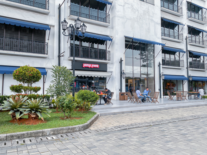 Exterior 4, Luminous Studio at Apartment Meikarta District 2 By Travelio, Cikarang
