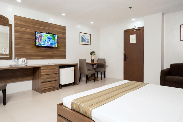 Bedroom 4, Golden Valley Hotel, Cebu City