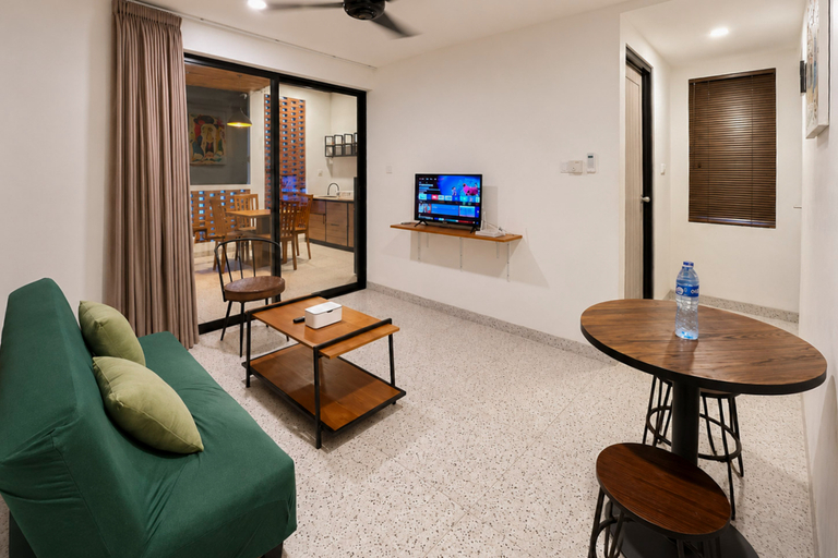 Living Room 4, Villa Mekar 1BR Polished and Modern Near Batu Belig Beach By Travelio, Badung