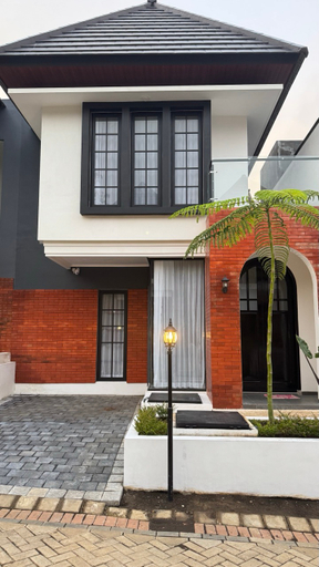 Exterior, Arlana Villa, Malang