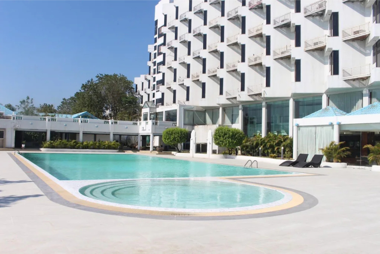 Exterior & Views 2, Suntara Wellness Resort & Hotel, Muang Chachoengsao
