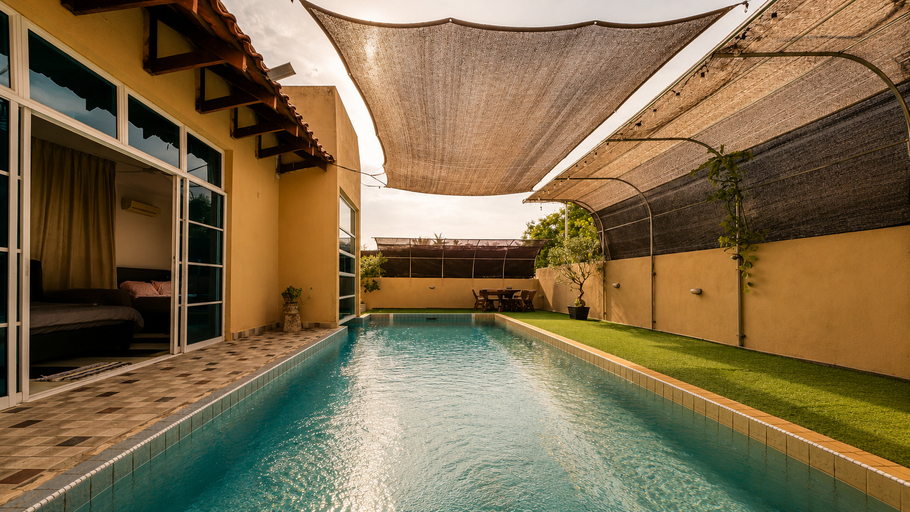 Sport & Beauty 3, Batu Pahat Santalia Villa 4BR 12pax Private Pool, Batu Pahat