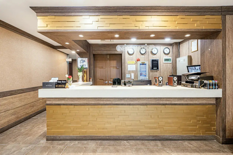 Lobby 2, Gumi Road Hotel, Gumi
