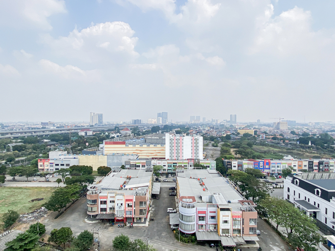 Other View & Surrounding, Warm and Homey Studio Apartment Lagoon Bekasi Town Square By Travelio, Bekasi