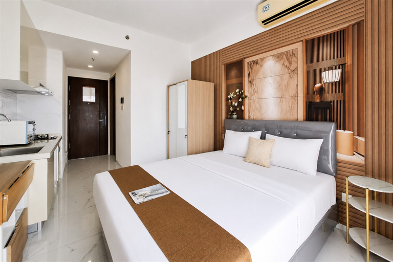 Bedroom 3, Calm and Classic Studio Room at Apartment Sky House BSD By Travelio, Tangerang Selatan
