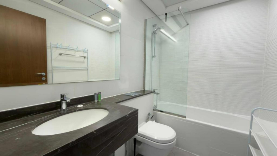 Bathroom, Stylish 1BR Apartment at AKA Residence with Pool Gym & Parking, Dubai