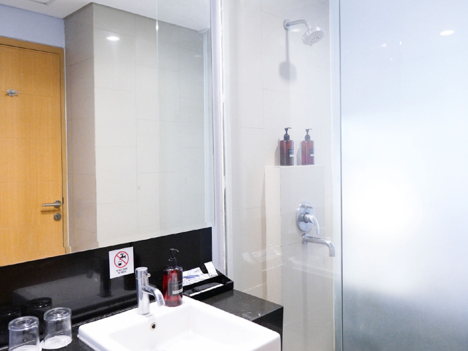 Bathroom 5, Hotel Metro Indah Bandung, Bandung