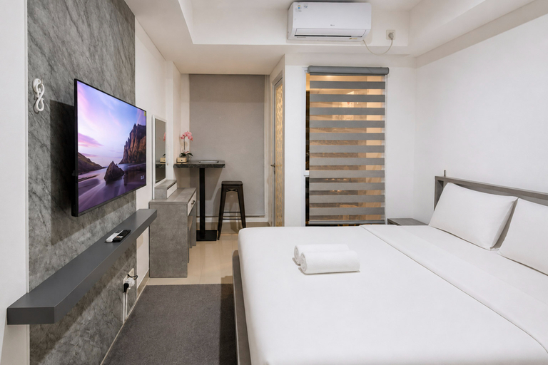 Bedroom 3, Elegant Chic Studio at Apartment Tamansari Skylounge Makassar By Travelio, Makassar