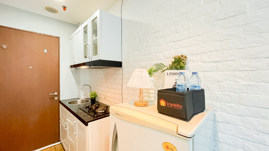 Others 4, Warm and Homey Studio Room at Tifolia Apartment By Travelio, Jakarta Timur