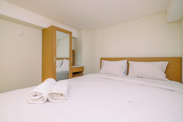 Bedroom 4, Homey and Comfort Studio Loft Apple 1 Condovilla Apartment By Travelio, Jakarta Selatan