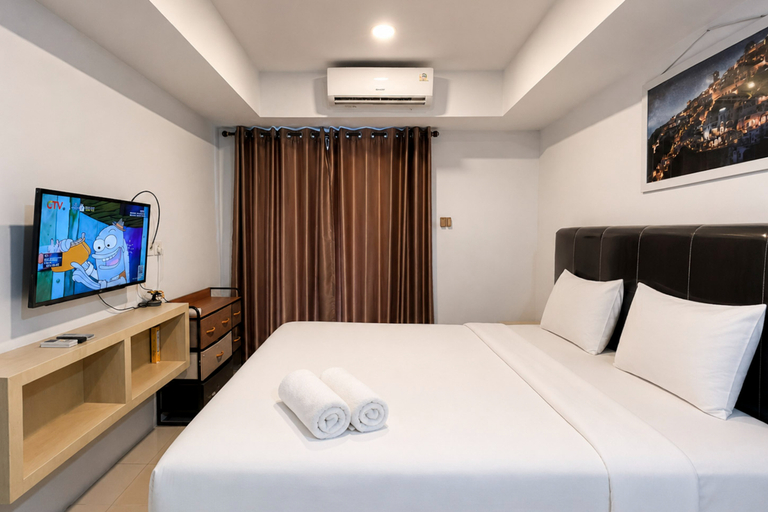 Bedroom 2, Warm Studio Room with City View at Apartment De Prima By Travelio, Medan