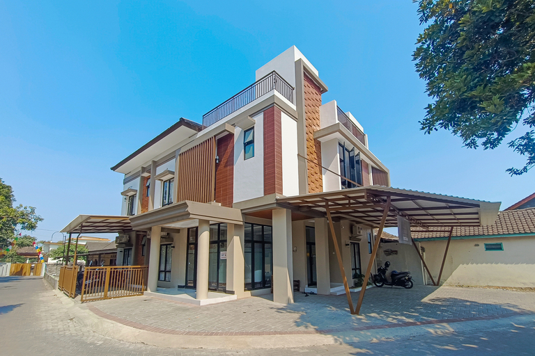 Exterior 5, The Signature Living, Sleman