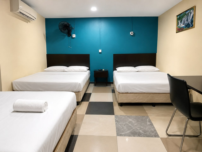 Bedroom 3, Swing & Pillows @ Bamboo Inn Batu Feringghi, Pulau Penang