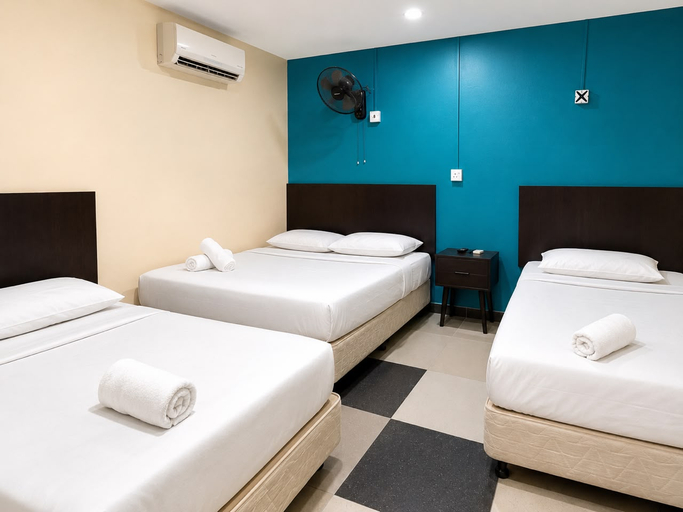 Bedroom 4, Swing & Pillows @ Bamboo Inn Batu Feringghi, Pulau Penang