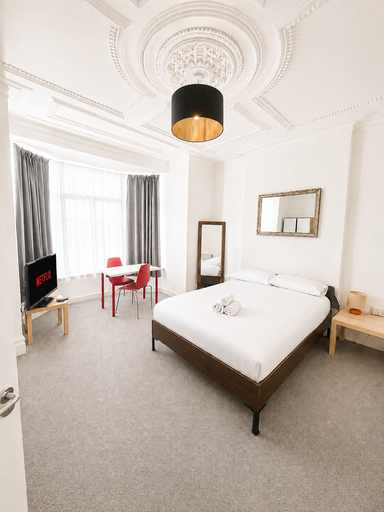 Others 2, Modern 2-Bedroom Flat near Crystal Palace, London