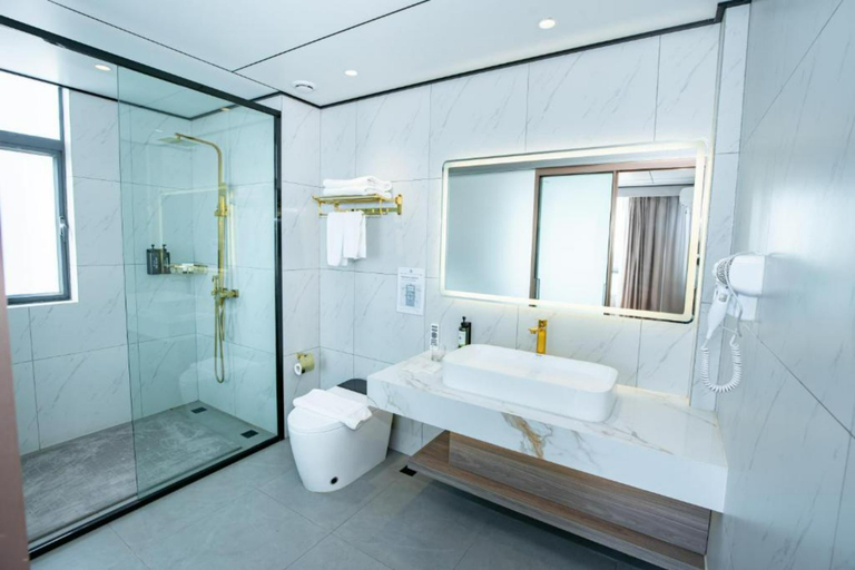 Bathroom 5, Vientiane Yooeun Hotel, Vientiane