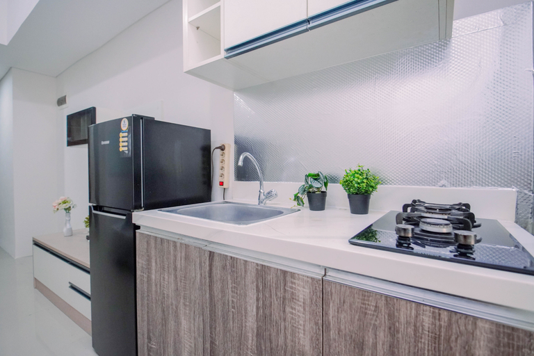 Others 5, Refined and Airy 1BR at Apartment Vittoria Residence By Travelio, West Jakarta