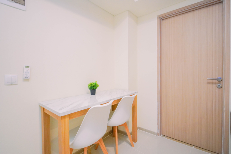 Others 2, Bright and Modern 2BR at Apartment Meikarta District 2 By Travelio, Cikarang