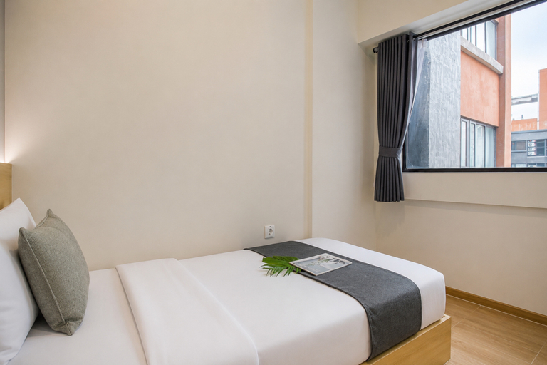 Bedroom 4, Capacious and Warm 2BR at Apartment Meikarta District 1 By Travelio, Cikarang