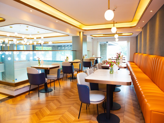 Restaurant 4, Lan'ou Shangpin Hotel, Xiangyang East Road, Funing, Yancheng, Yancheng