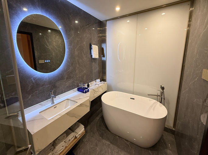 Bathroom 3, ThundeRobot Esports Hotel (Wuhan Hankou North), Wuhan