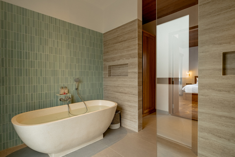 Bathroom 5, Eben Haezer Elmavis Ubud Villa, Gianyar