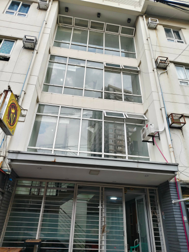 Exterior 2, V Cloud Hills Boarding House Libertad Pasay by RedDoorz, Pasay City