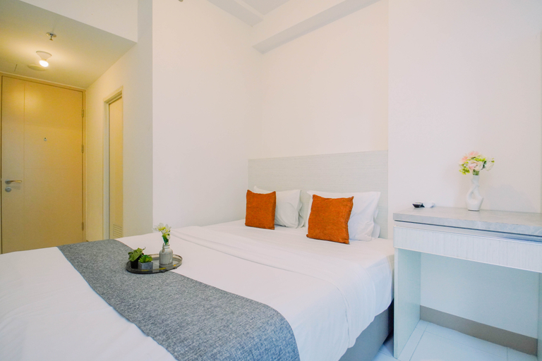 Bedroom 4, Efficient Studio (No Kitchen) at Apartment Tokyo Riverside PIK 2 By Travelio, Tangerang