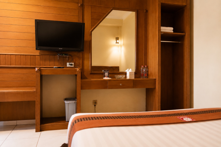 Bedroom 5, Hotel Bintang Solo, Solo