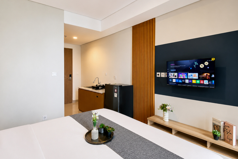 Bedroom 3, Modern Look and Cozy Studio at Apartment Tamansari Iswara By Travelio, Bekasi