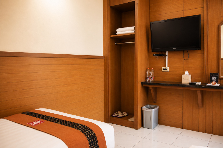 Bathroom, Hotel Bintang Solo, Solo
