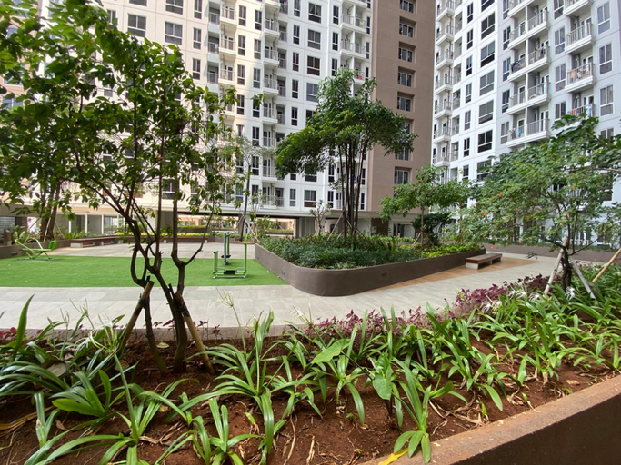 Exterior 3, Compact and Warm Studio at Apartment Tokyo Riverside PIK 2 By Travelio, Tangerang