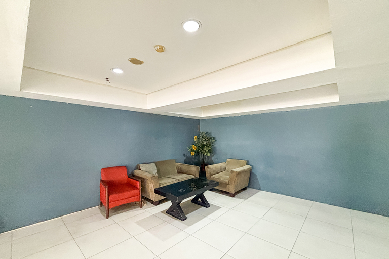 Lobby 3, RedDoorz near Batuceper Station, Tangerang