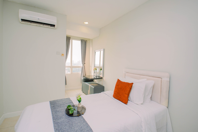 Bedroom 5, Great Choice Studio at Apartment Cinere Bellevue Suites By Travelio, Depok