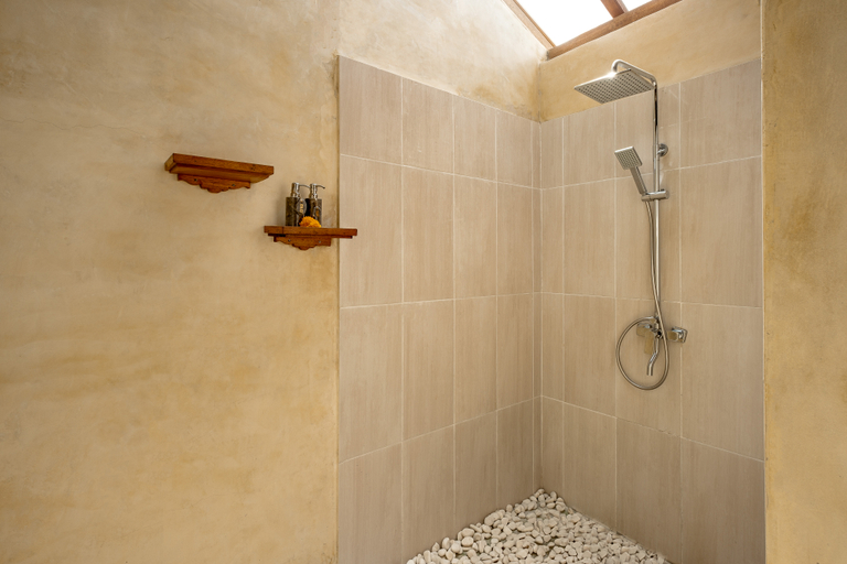 Bathroom 5, Pucuk Ubud Villa, Gianyar
